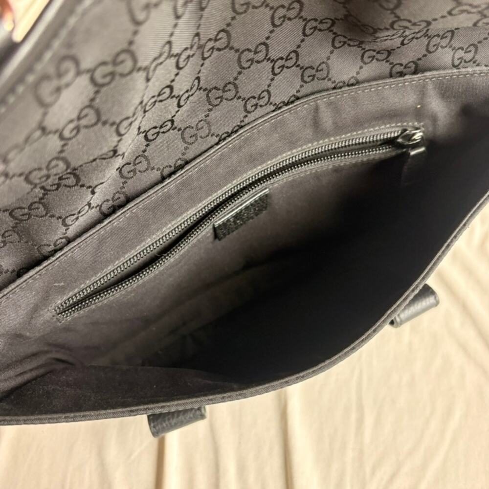 Gucci Messenger Bag Black GG Monogram Nylon, Leather Trim - Picture 5 of 12